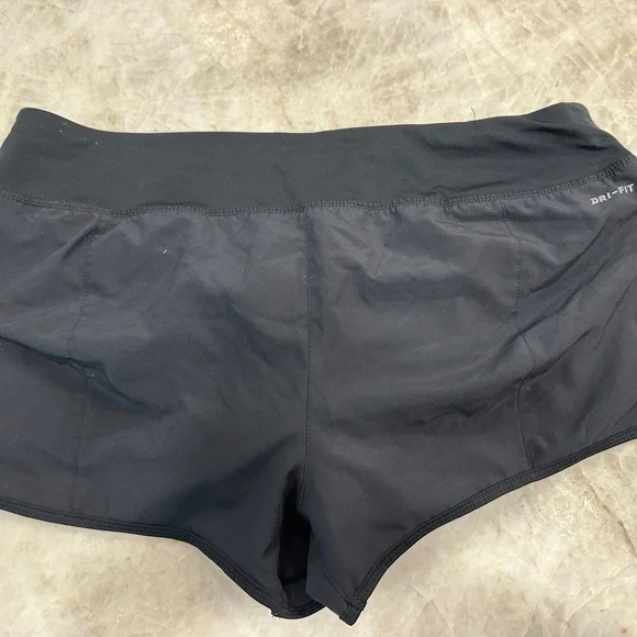 EUC Nike Dri-Fit Women's Black Athletic Shorts size XL - Picture 2 of 6